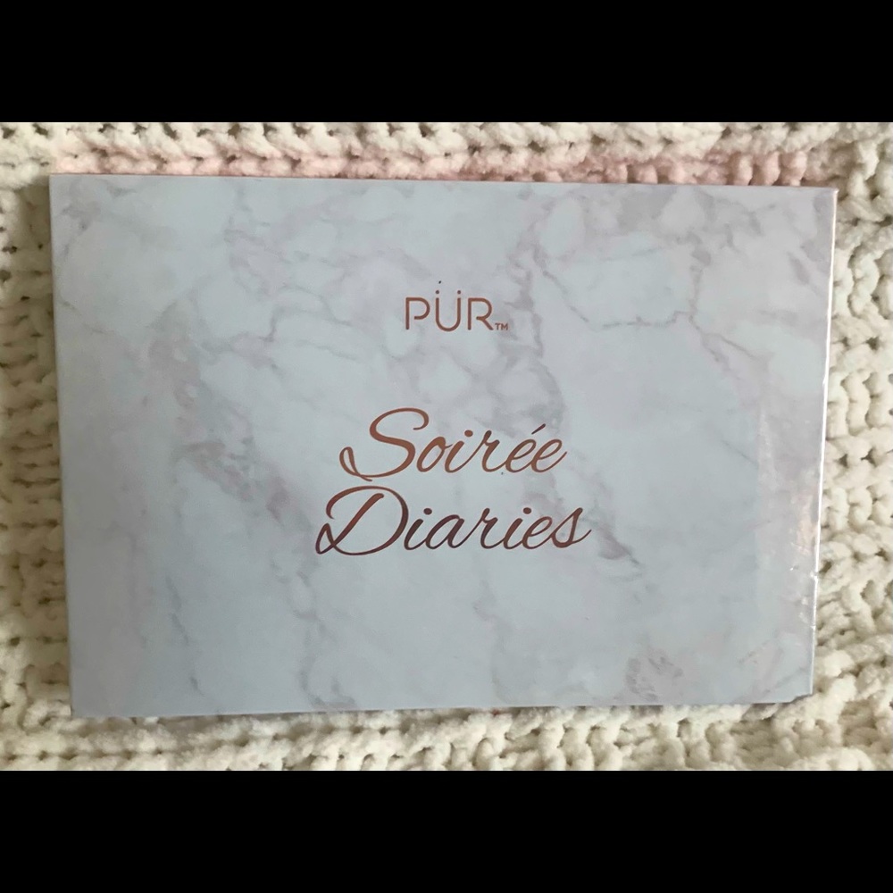 PUR “Soirée Diaries” eye palette